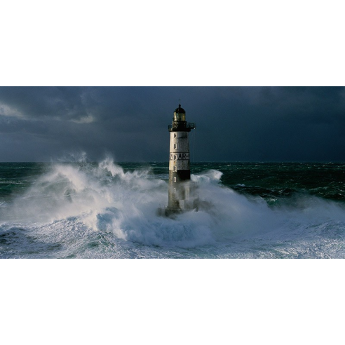 Phare d'Ar-Men lors d'une tempète